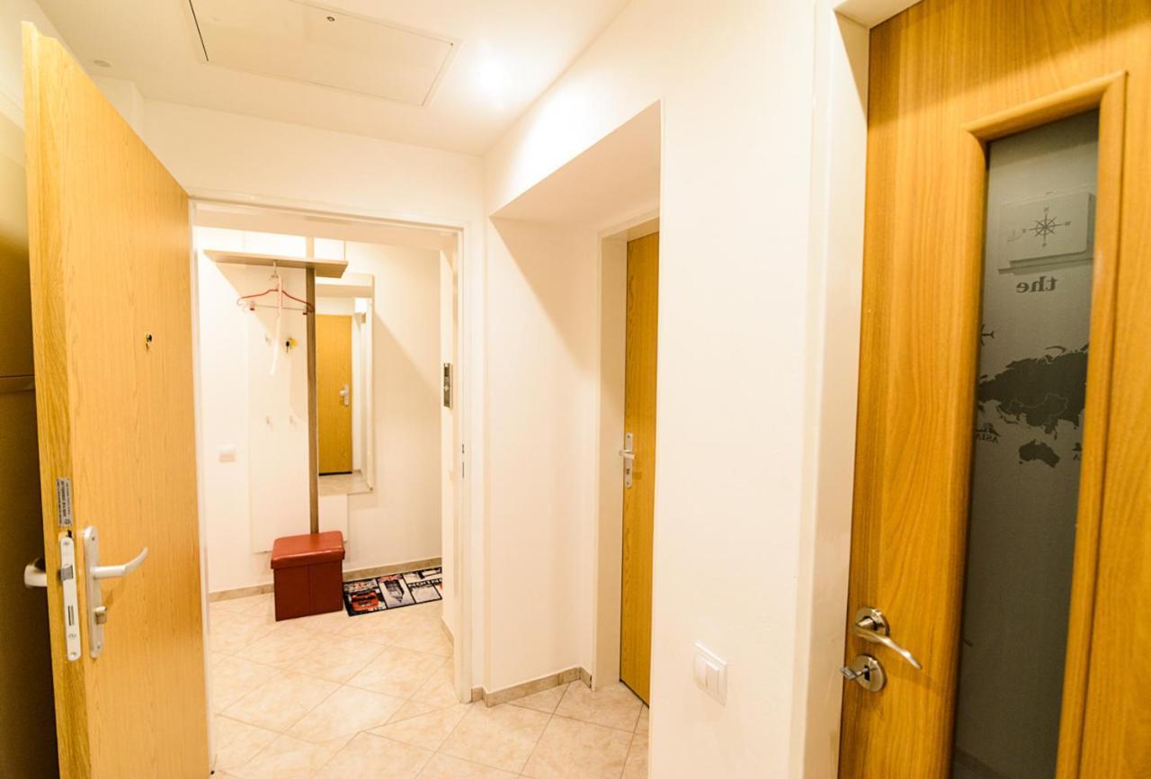 Ground Floor Apartment Praga Exterior foto