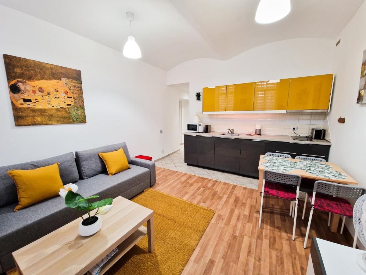 Ground Floor Apartment Praga Exterior foto