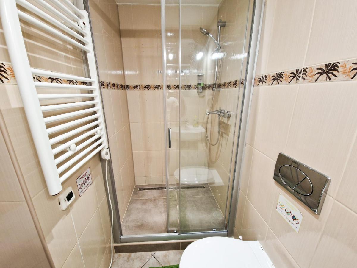 Ground Floor Apartment Praga Exterior foto