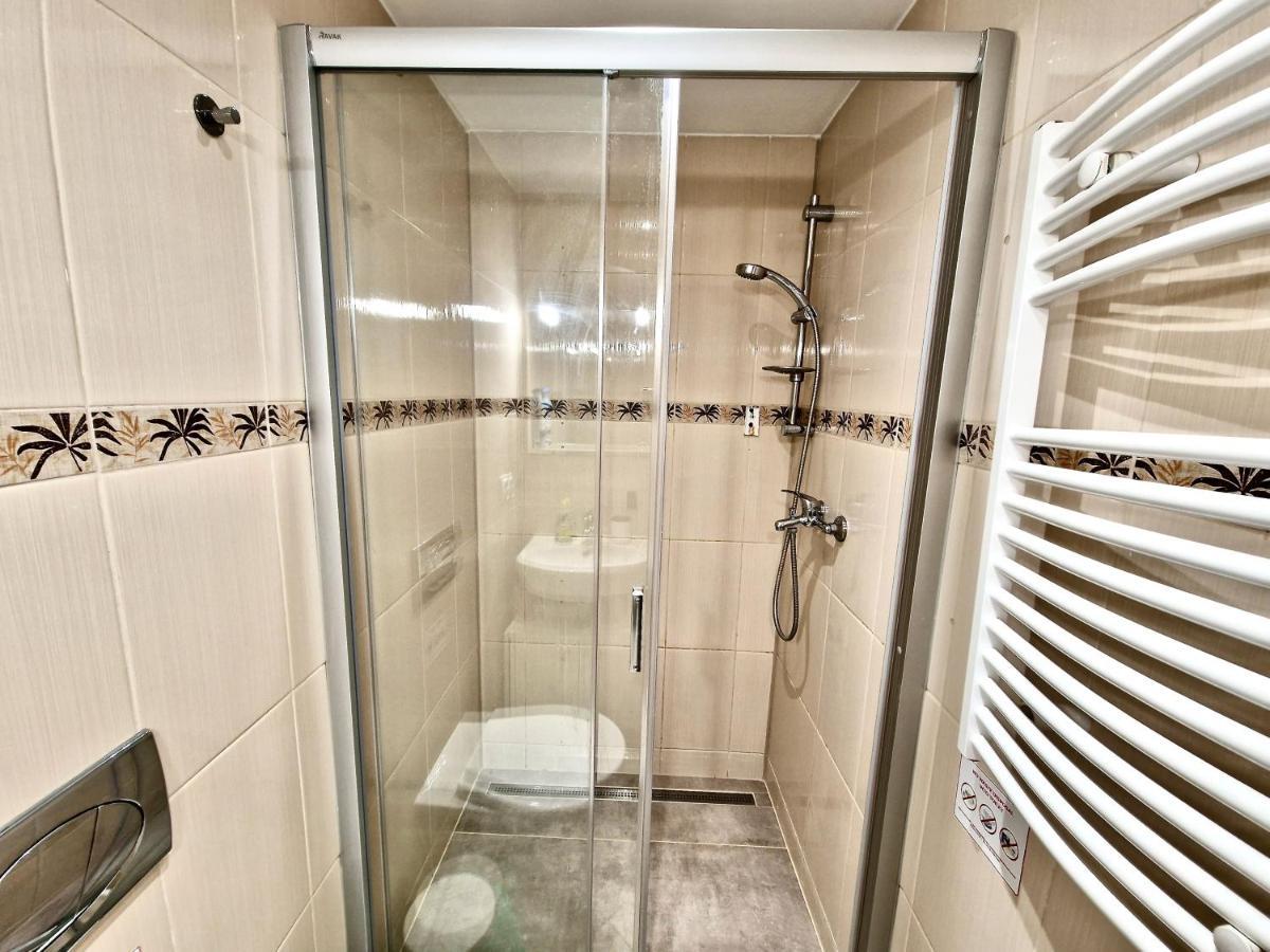Ground Floor Apartment Praga Exterior foto